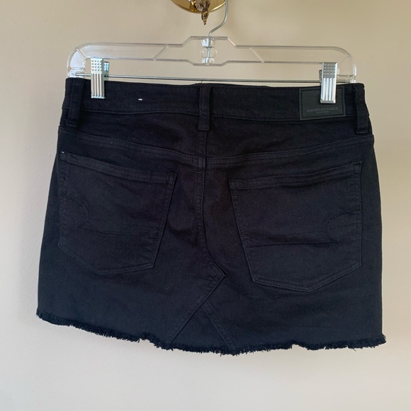 AMERICAN EAGLE BLACK SUPER STRETCH DISTRESSED DENIM MINI SKIRT, SIZE US 2 SHORT - Picture 5 of 8